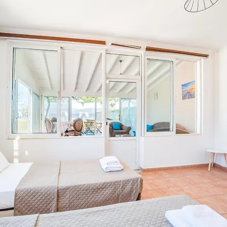 Sandy Beach - Sea View Semesterbostad